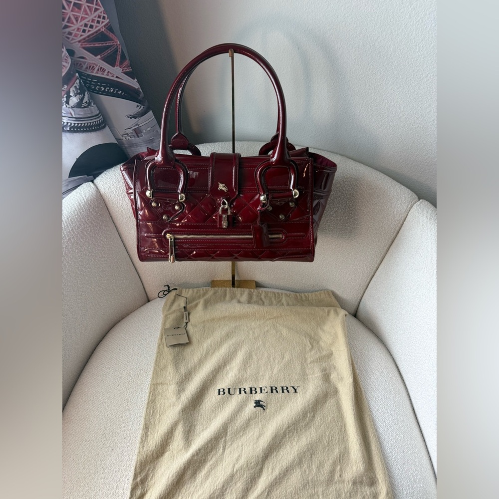 BURBERRYBurgundy Patent Leather Grande Manor